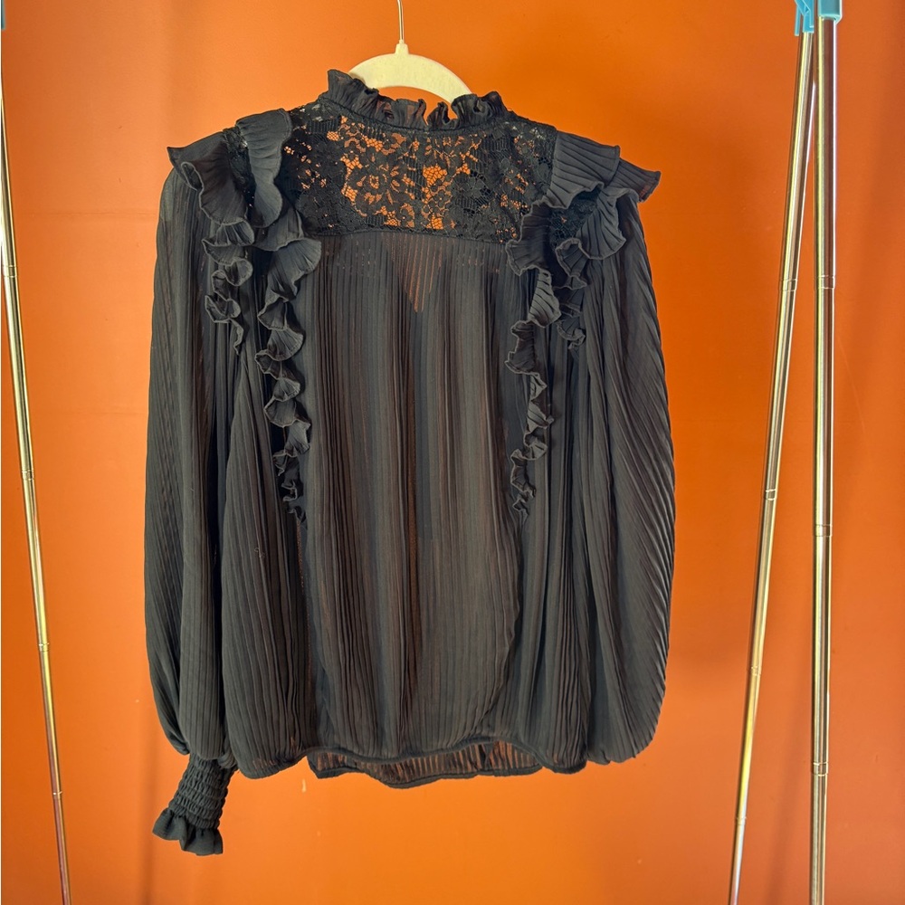 By Anthropologie Pleated Ruffle Blouse size S - Picture 3 of 3
